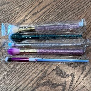 SLMissGlam Brush Set - NIP - New!